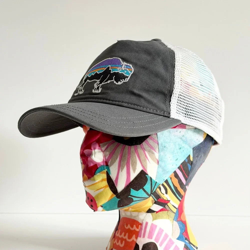 Patagonia‎ Fitz Roy Bison Trucker Hat Unisex Mesh Embroidered Snapback Hiking